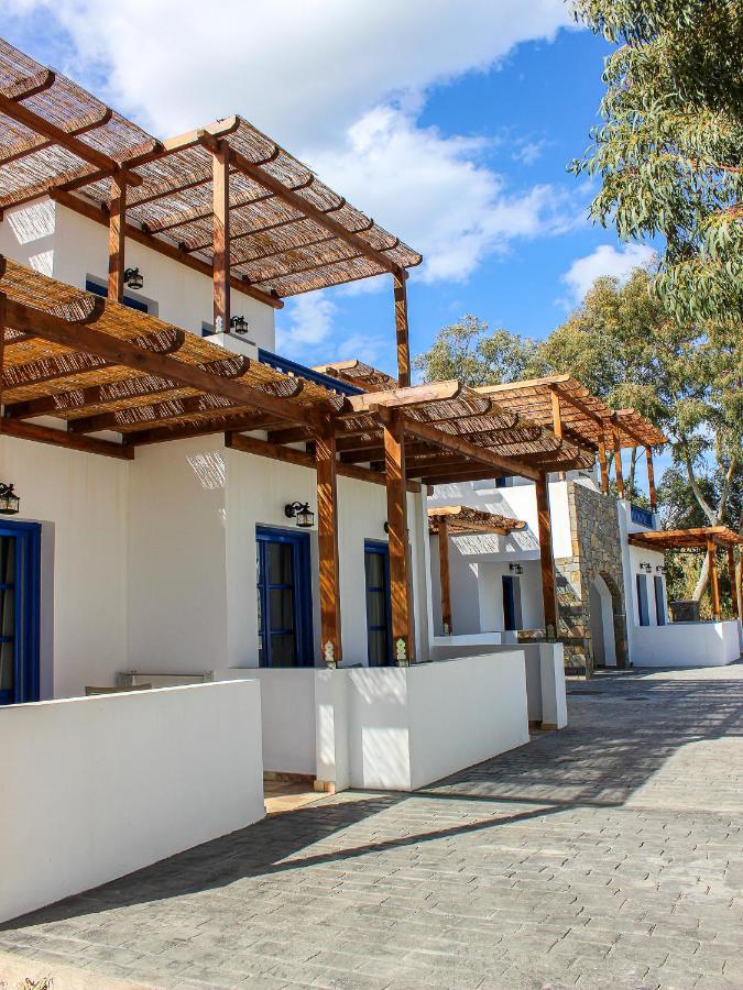 Almiriki Serifos Guest house 3*