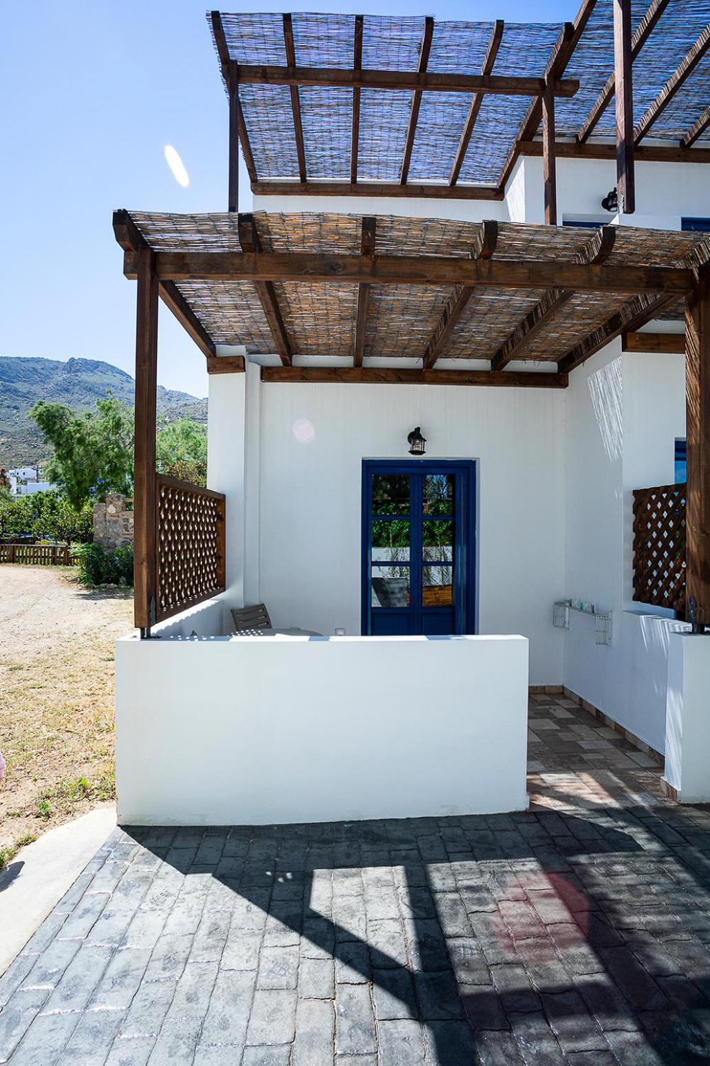 Guest house Almiriki Serifos 3*