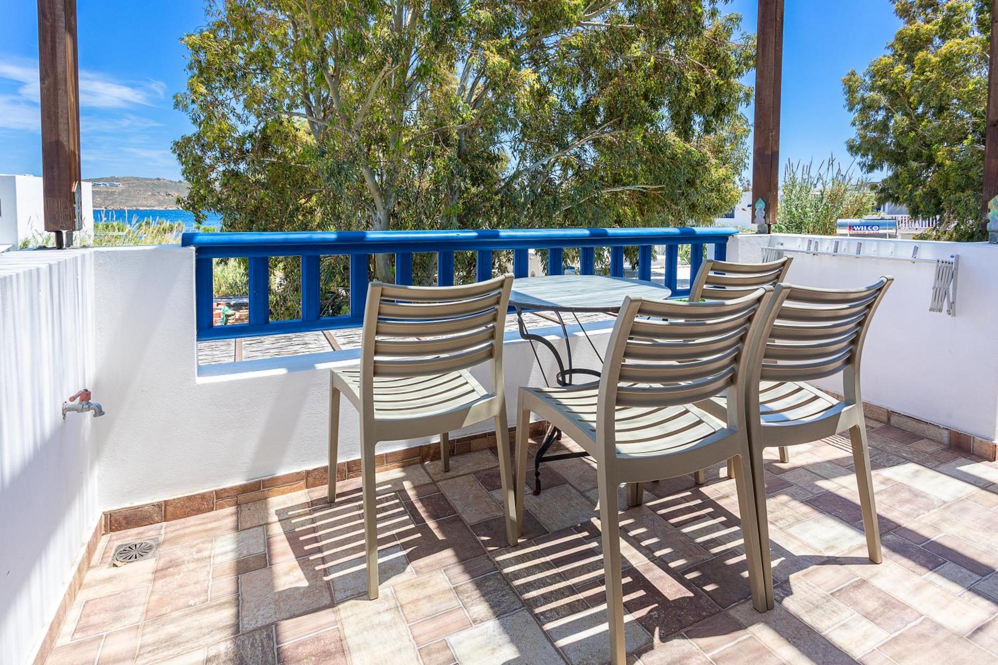 Almiriki Serifos Guest house Livadakia